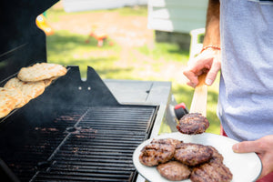 durable maple flat saute utensil taking burgers off of grill - Earlywood